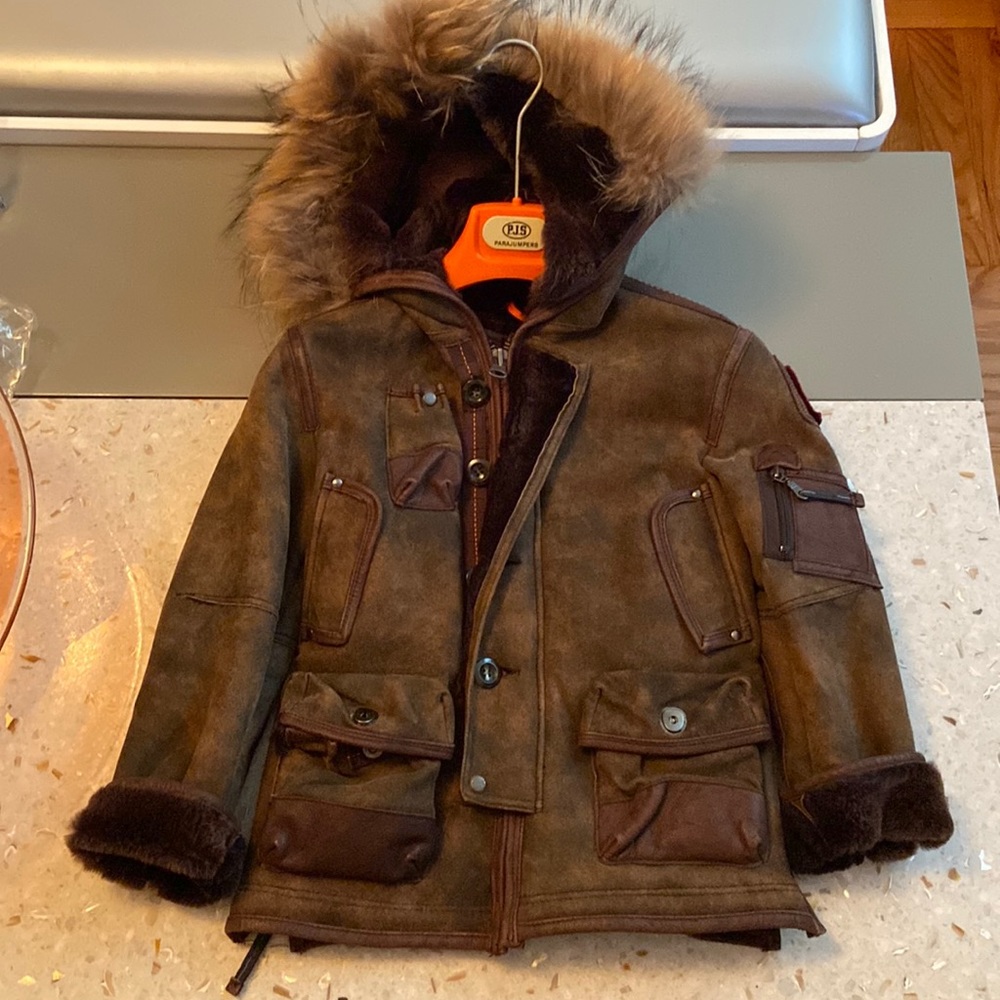 ParaJumpers Unisex Fur Coat kids size 6